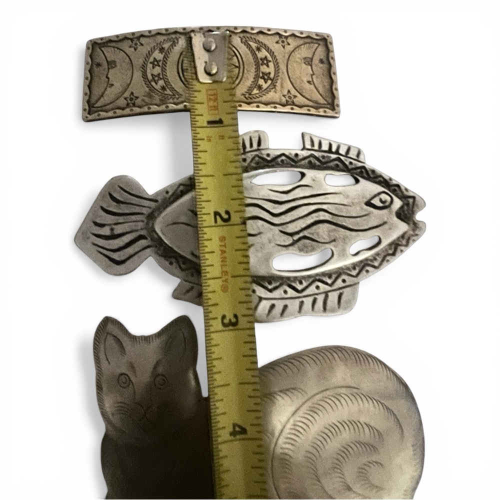 Vintage Hair Clips Lot Of 3 Barrette Etched Metal Cat FIsh Celestial folk art - Picture 8 of 13